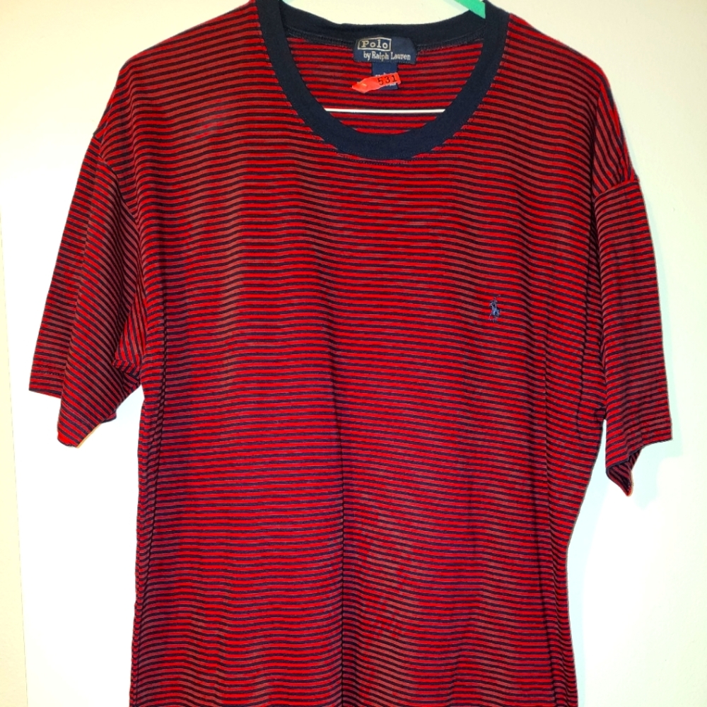 MEN'S POLO short-sleeved t-shirt. SIZE L.